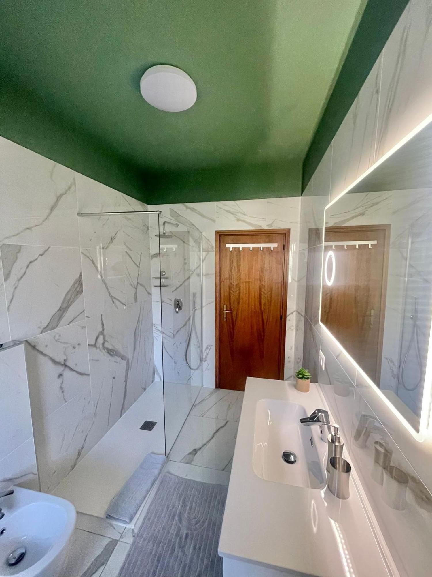 Residenza Xxx Aprile Appartement Meran Buitenkant foto